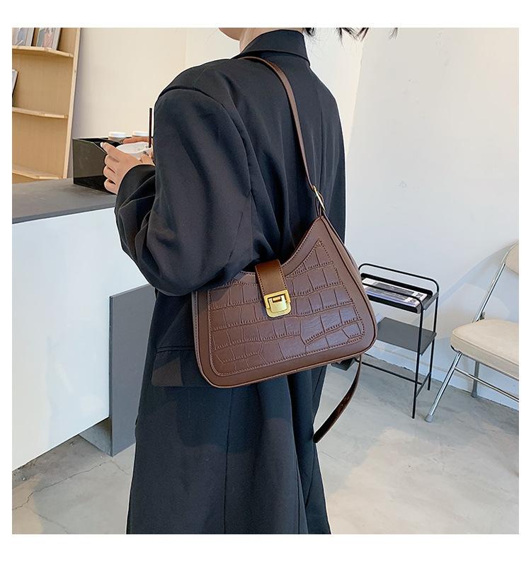 

Soft PU Leather Women Underarm Bag Retro Solid Color Ladies Baguette Handbags Fashion Design Girls Small Shoulder Casual Bags, Black