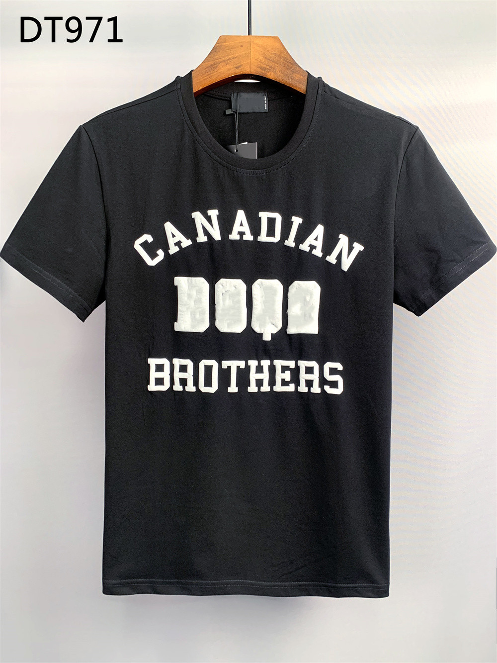 

22SS Good Qaulity Summer Mens Designers Tees 100% Cotton ICON T Shirts Fashion Casual Couples Short Sleeves Tee Comfortable Men Women T-Shirt DT971, White
