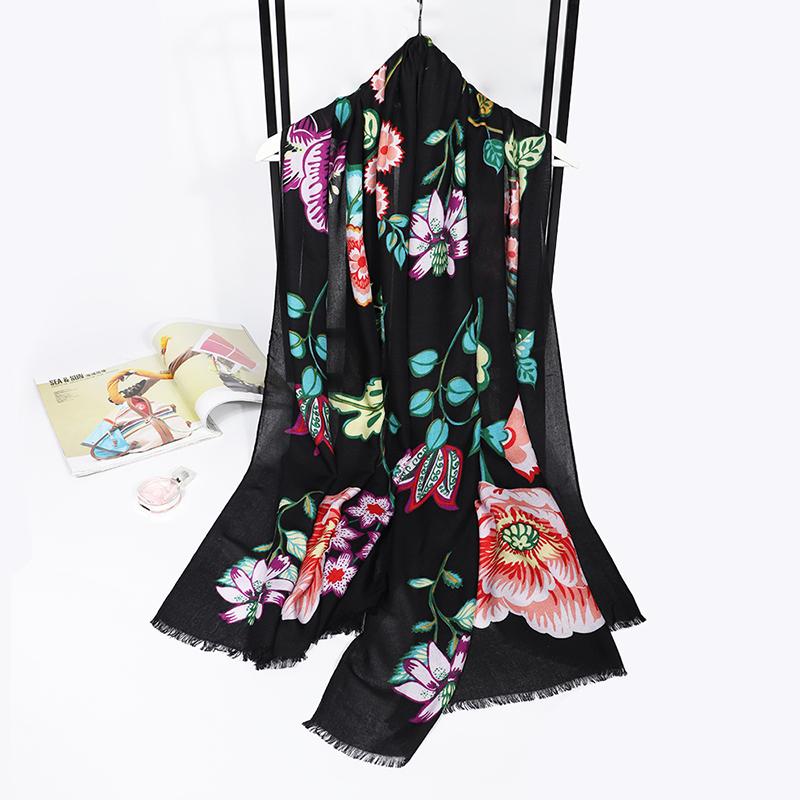 

2020 New design brand women scarf print lotus flower cotton spring winter warm scarves hijabs lady foulard bandana