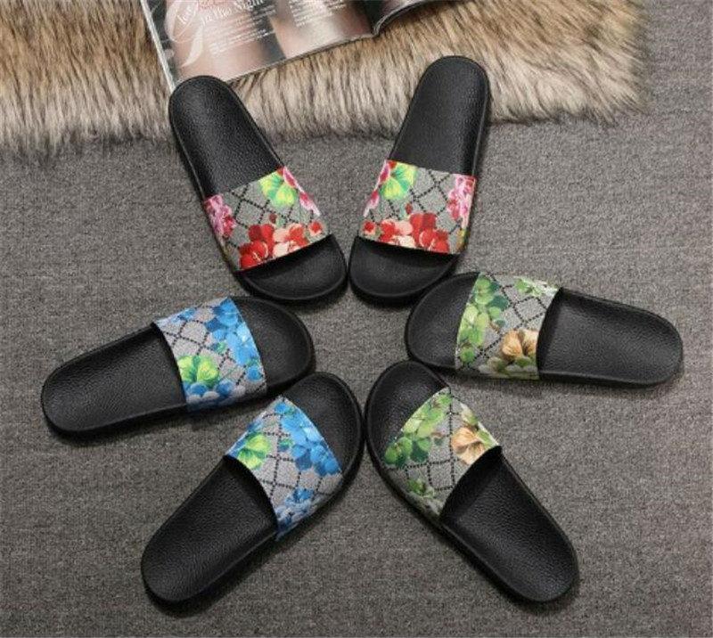 

2020 Men Women Slide Sandals Designer Shoes Luxury Slide Summer Fashion Wide Flat Slippery With Thick Sandals Slipper Flip Flops size 35-45, Black