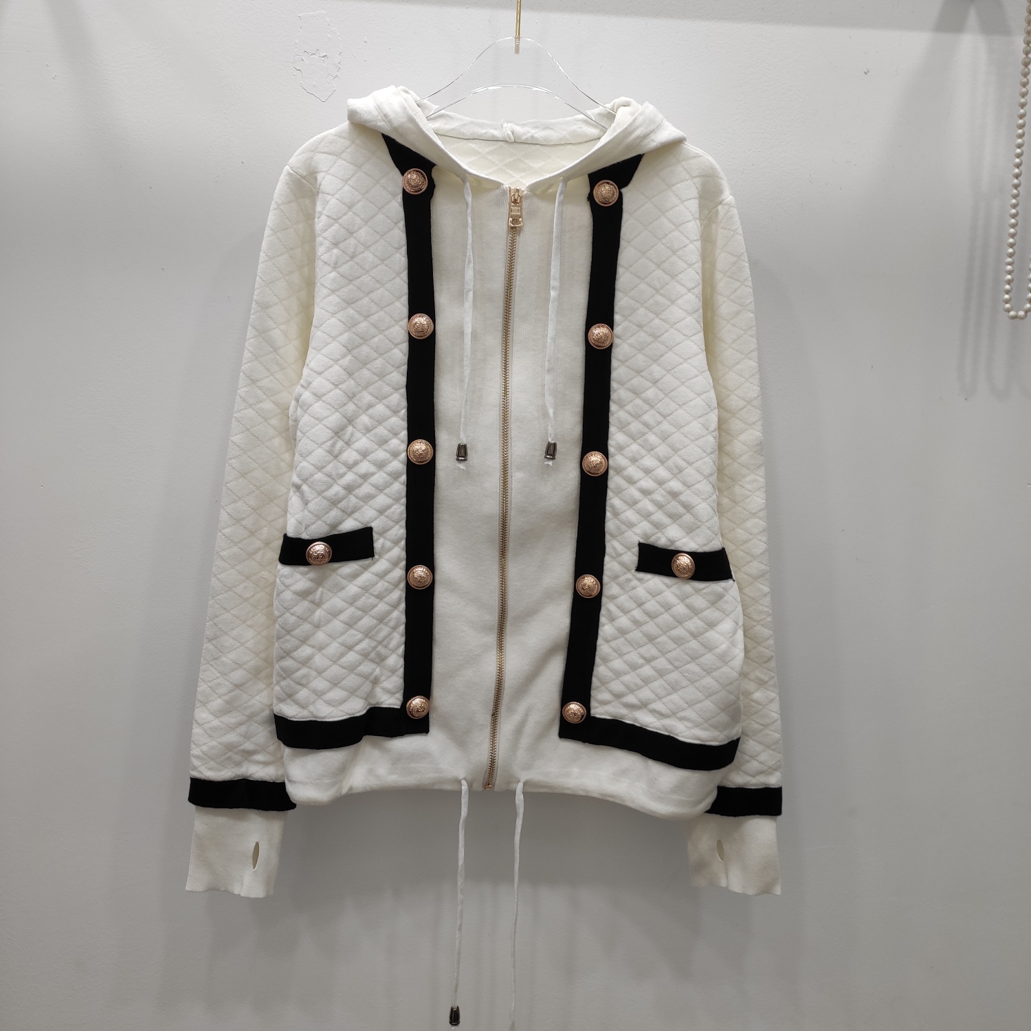 

1101 Free Shipping 2020 Autumn Brand Same Style Top Long Sleeve Cardigan Button Kint Sweater Black White Women Clothes QIAN
