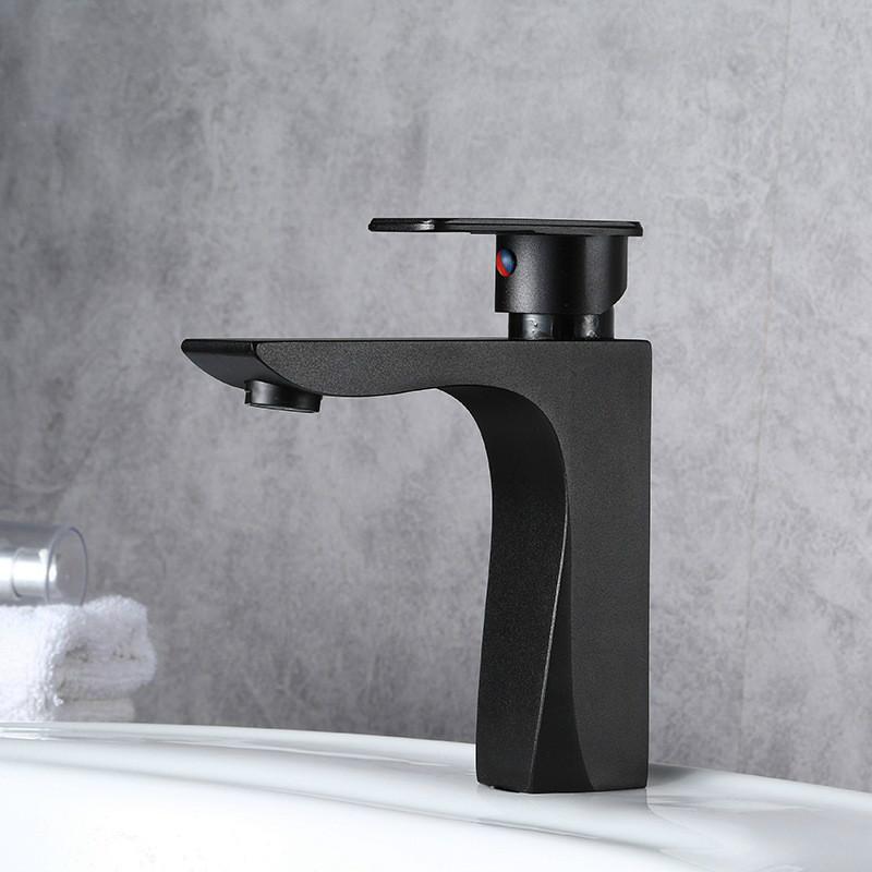

Black Square Bathroom Sink Faucet Single Handle Hot Cold Mixer Basin Faucet Wash Tap Bathroom Toilet Deck Mounted Basin Tap