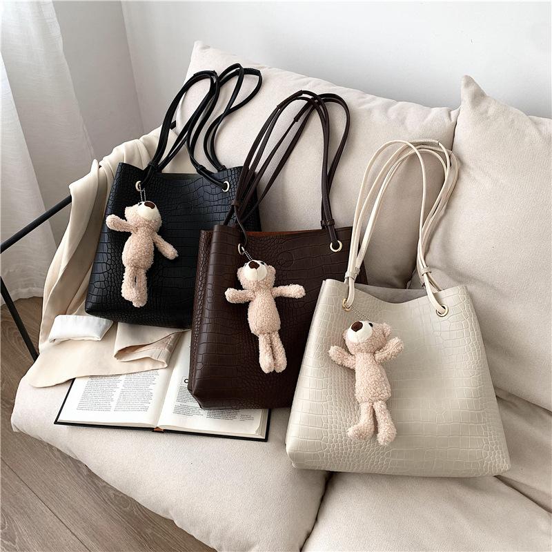 

Crocodile-print handbag for women, one shoulder, armpit, and mother bag, new 2021, Black