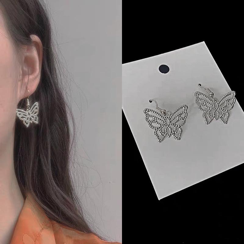 

Goth Harajuku Vintage Butterfly Earrings For Women Simple Animal Earrings Aesthetic Accessories Decoration Jewelry