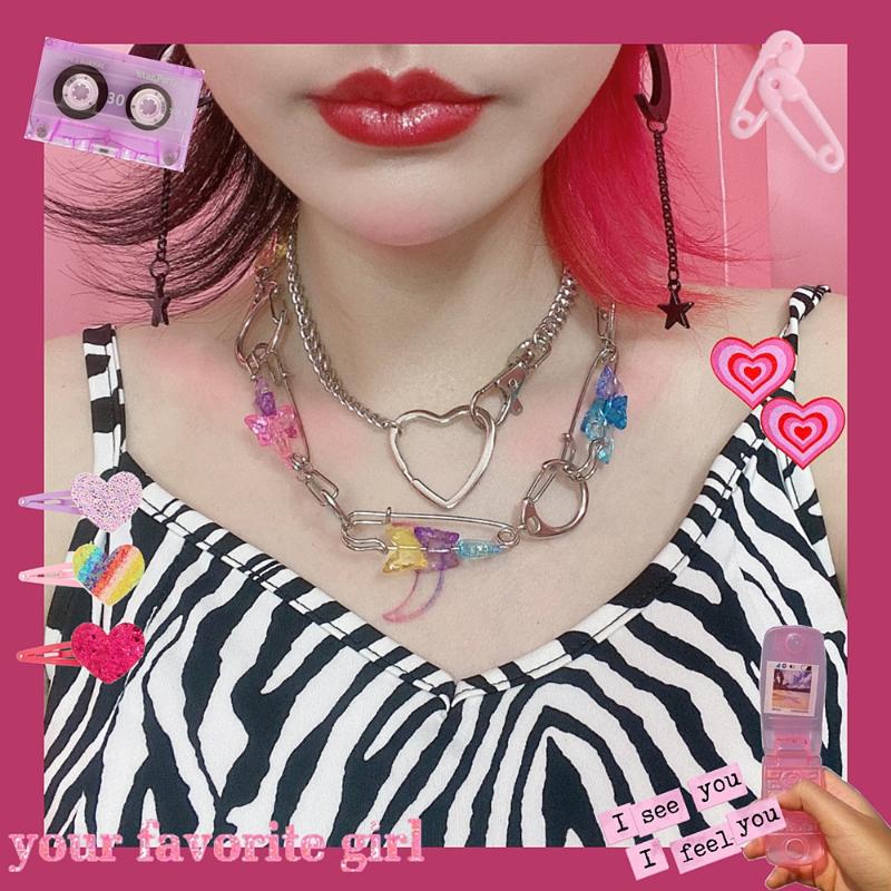 

Funny Safety Paper Clip Colorful Gummy Butterfly Acrylic Choker Necklace For Women Girl Harajuku Trendy Pins Necklace Jewelry