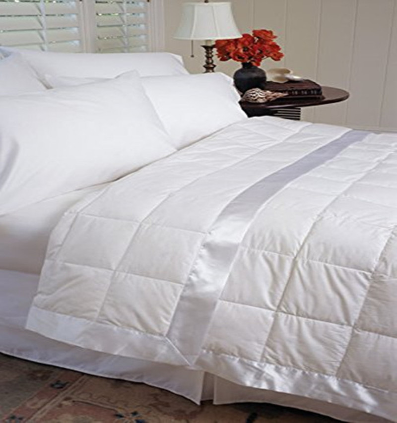 

150X200CM Down Blanket with Satin Trim 230 Thread Count 100% cotton twin filled 550fp white duck down 100gsm for summer washable