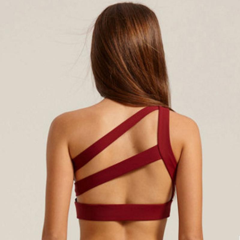 

Women Oblique One Shoulder Strap Sports Bra,Push Up Breathable Sports Top,Cross Straps Back Fitness Running Yoga Bra, Black