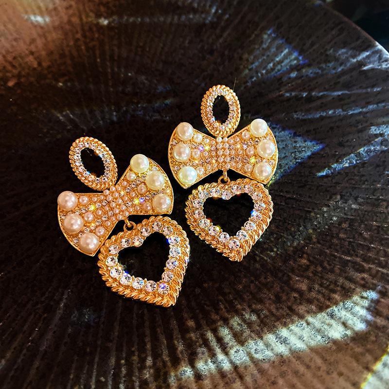 

Vintage Baroque Pearl Big Love Drop Earrings Metal Geometric For Women Girls Party Travel Jewelry