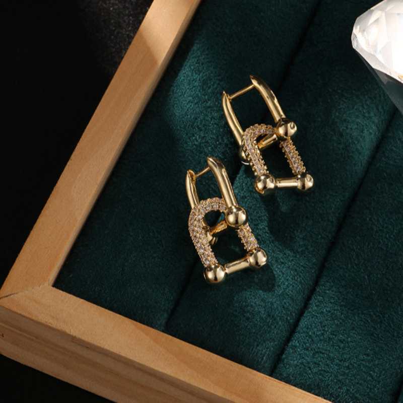 

New women trend geometric earrings zircon Shiny chic classic elegant ladies delicate ear jewelry