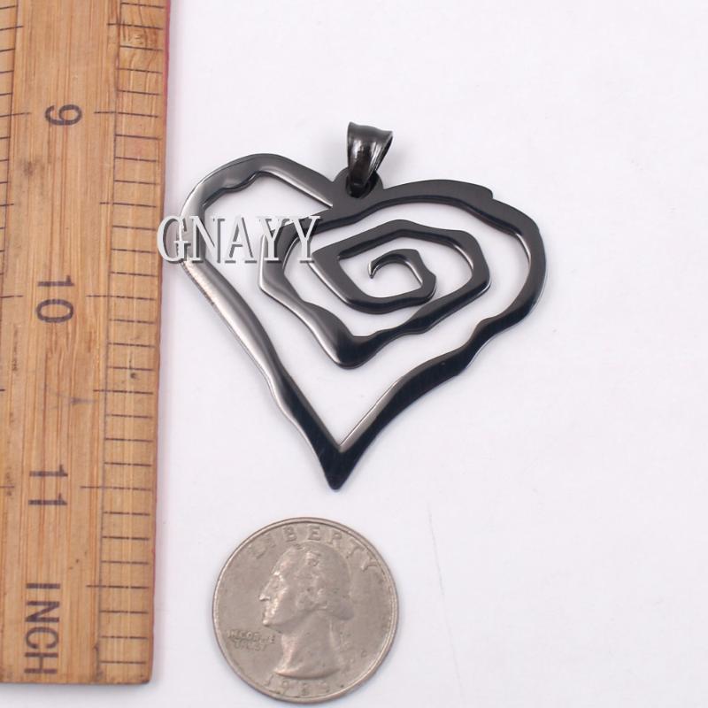 

GNAYY Jewelry Black Stainless Steel Love Heart rose flower Pendant Necklace Rolo Chain