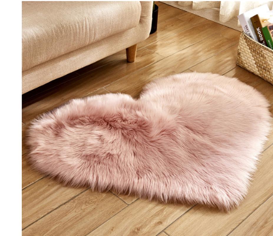 

Love Heart Rugs Artificial Wool Hairy Carpet Faux Floor Mat Fur Plain Fluffy Area Rug Soft Living Room Carpet Bedroom Floor Mat