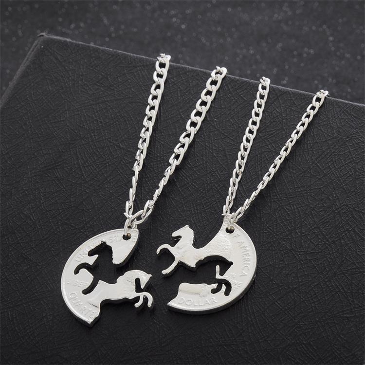 

CHICVIE New Running Horses Puzzle Coin Pendant Necklace Charm Animal Necklace Custom Crystal Valentine's Day Necklaces SNE190175