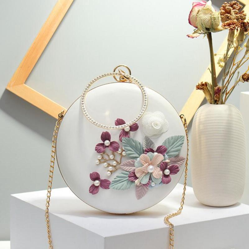 

2020 Luxury Wedding Party Simulated Pearl Flower Round Evening Bags Fashion Women Gold Chain Ladies Handbags Day Clutches Purses, Black