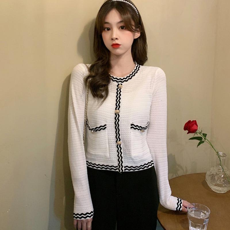 

Long-sleeved Knitted Sweater Autumn Women's Round Neck Hit Color Short Style Simple Slim Casual Tops, Black