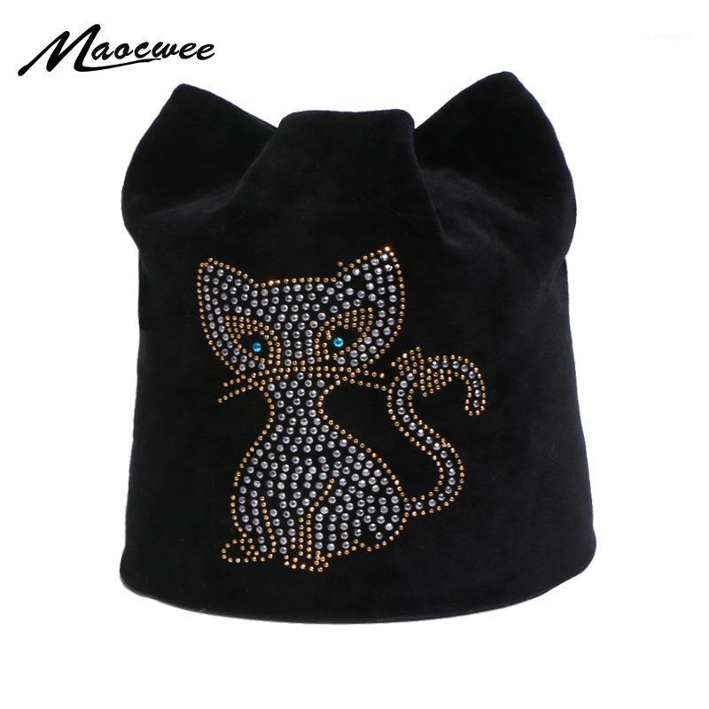 

New autumn and winter women's small Hedging cap Female outdoor casual warm windproof cap hat fashion wild bean bean hat1