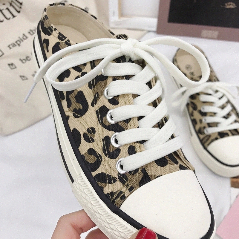 

Women's Vulcanize Shoes Classic Canvas Shoes Ladies Casual Low-cut Lace-up Fashion Sneakers Unisex Retro Best Sellers Plus Size #If6c