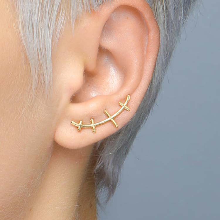 

Extremely personalized scar shape 3d earrings 925 sterling silver male and female earrings ear clips asymmetric earrings, Golden