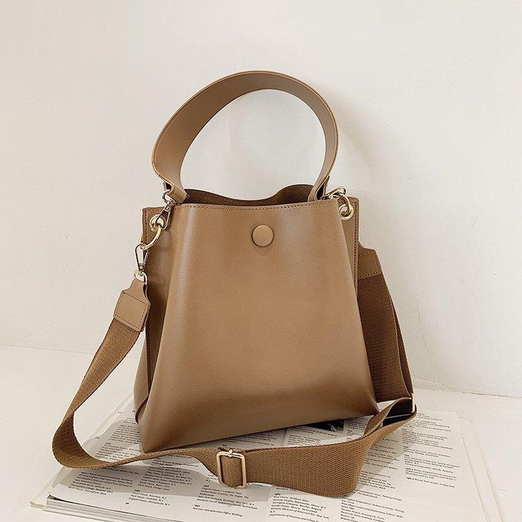 

Handbags 2021 Spring Women's New Fashion PU Leather Shoulder Bag Ladies Travel High Capacity Bucket Bag, Black