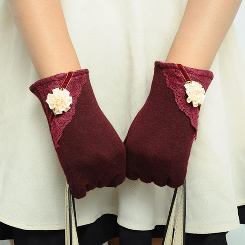 

Fashion Lovely Lace Flower Women Touch Screen Winter Warm Gloves Gift