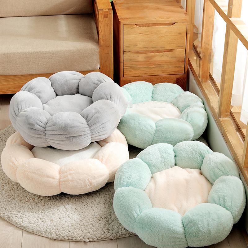 

New Pets Cat Bed Winter Warm Like Clouds Cat Nest Round Soft Dogs Bed Cute Flower Shape Cats Sofa Deep Sleep Pet Supplies Kennel
