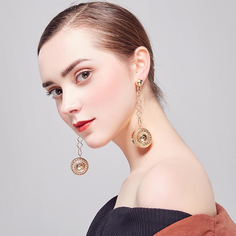 

New Hot Sale Earrings jewelry Big pendant wire Earrings post ear Celebrity Brand Hoop for Women Jewelry wholesale