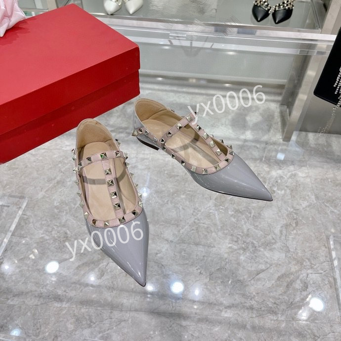 

2022 Trendy Men Women Casual Shoes Sneakers Attractive Chaussures ACE Embroidery Bee Tiger Snake Stars Casual Scarpe Flat Unisex Trainers yh211114, Choose the color