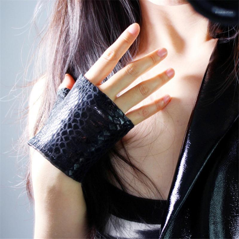 

Fashion Ladies Leather Fingerless Gloves Black Snakeskin Animal Print Ultra-Thin Pure Sheepskin Half Finger Ultra Short 3-TB901