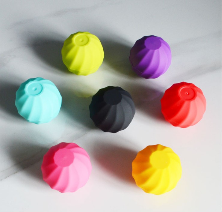 

7g lipstick, cartoon lipstick, lip gloss, sunscreen cream, scented bottle