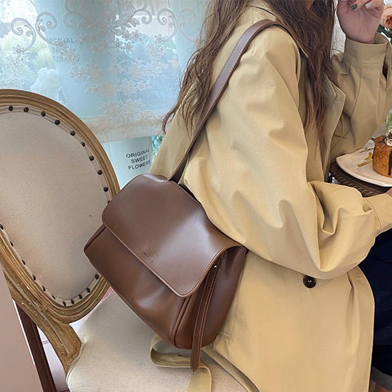 

Brown Wide Shoulder Strap Messenger Bag 2021 Trend Fashion Tote Bags Female Simple Large Capacity Retro Shoulder Bag Ladies, Black