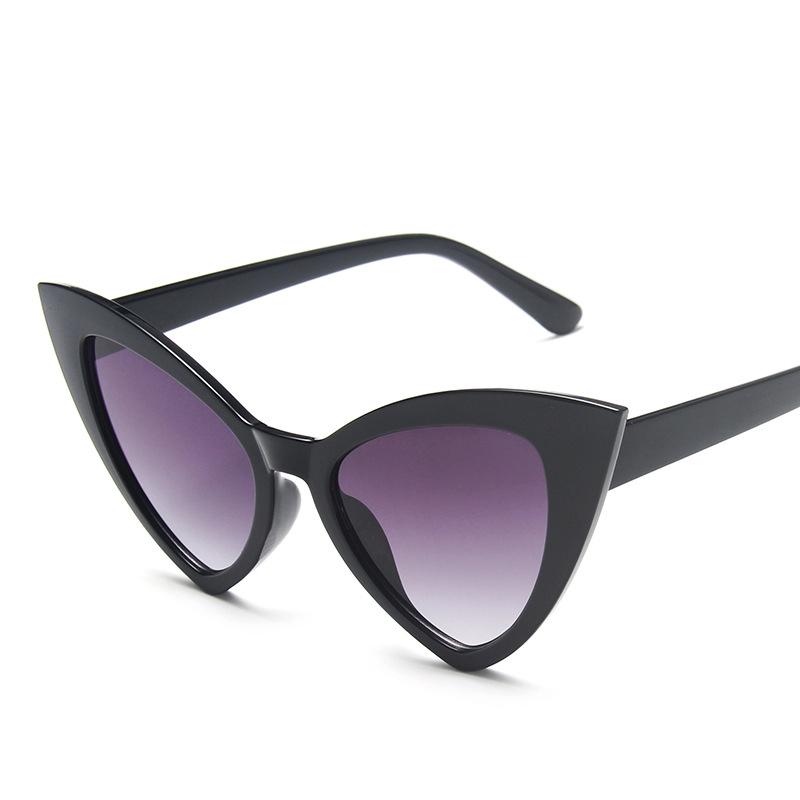 

Sunglasses Cat Eye Big Frame Women Classic Retro Personality Street Shooting Metal Hinge Fashionable Glasses