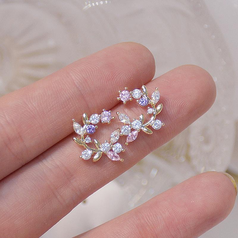 

Stud Romantic Exquisite Bling Flowers Butterfly Earrings For Women Top Designer Luxury Jewelry Quality Zircon S925 Needle