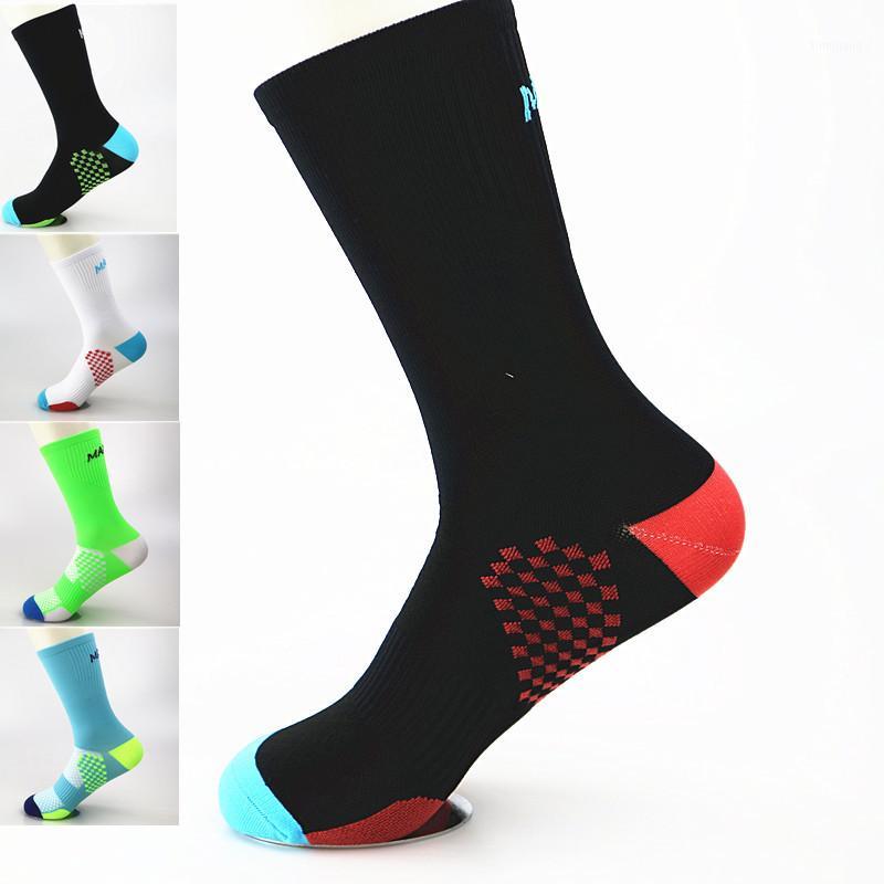 

Pro Mens Womens Road Cycling Ankle Sports Socks Riding Dot Breathable Socks Basketball Climbing1, Black