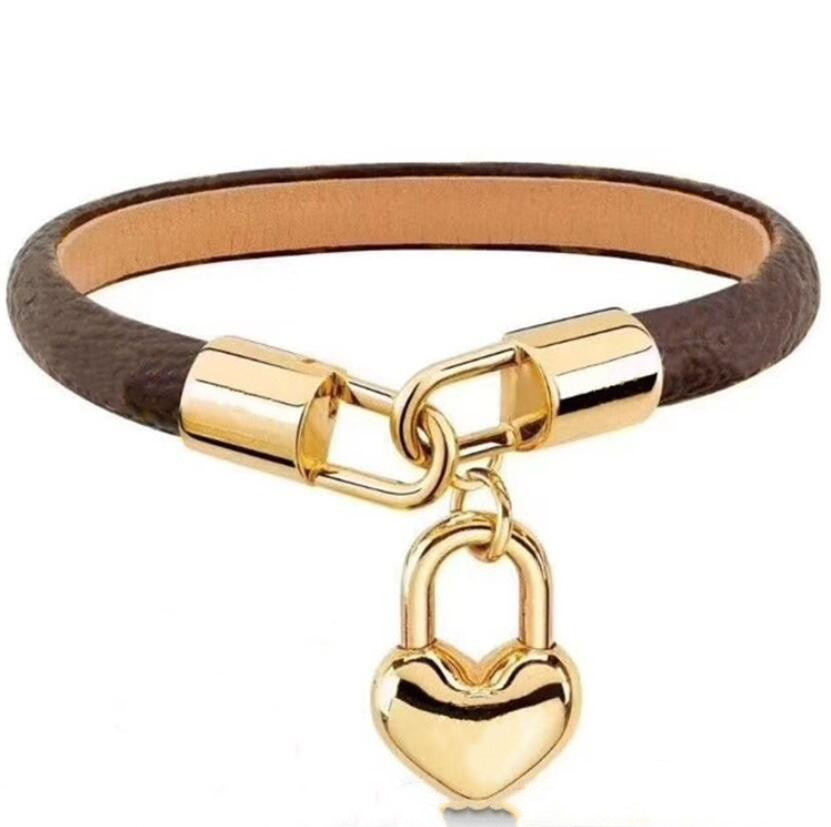 

Luxury Brand Designer Classic Leather Pendant Bracelet Wedding Party Holiday Gift