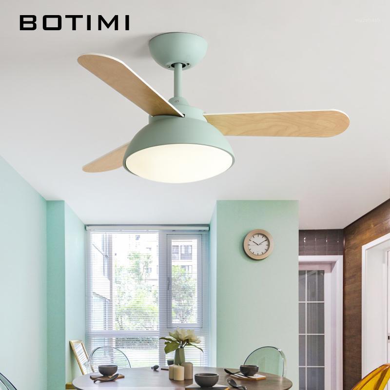 

BOTIMI Modern LED Ceiling Fan For Low Ceiling Reversel Function fans with Lights Remote Contral Cooling Vantilator1