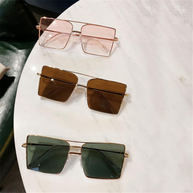 

Luxury Square Sunglasses Women Brand Designer Retro Alloy Frame Big Sun Glasses Vintage Gradient Male Oculos Feminino1