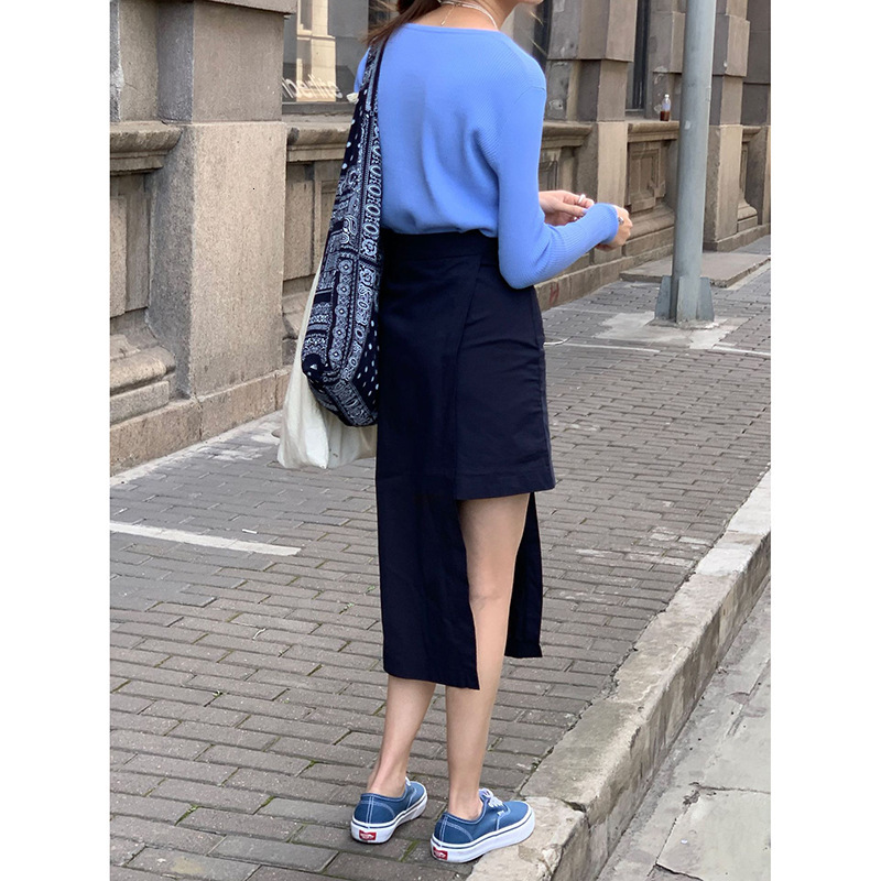 

2021 New female spring and summer of the plain urban navy leisure high fashion show thin skirt WLZ7