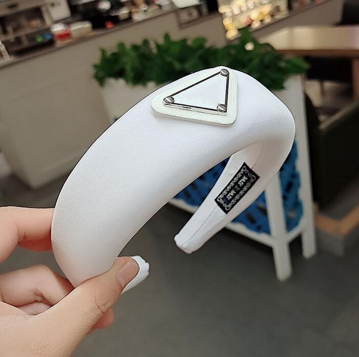 Luxury Triangle Logo Designer Letter Headbands for Women Thick Sponge HairBands Headwear Fashion HeadScarf Sports Fitness Headband Hair Accessories