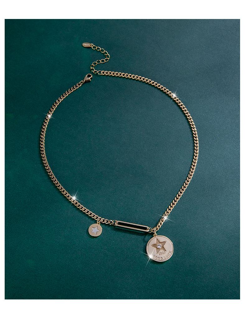 

The star necklace, the Ladys chain