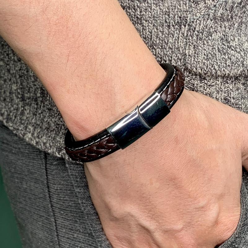

Retro Business Men's Black Brown Woven Leather Bracelet Stainless Steel Magnetic Buckle Fashion Simple Charm Bracelet 7-SP0012