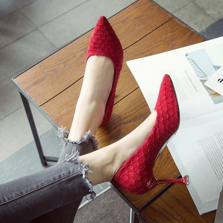 

2021 new spring and autumn women's fashion shoes, solid colors, sweet wind, fine heels, comfortable, versatile, pointed shallow1, Green