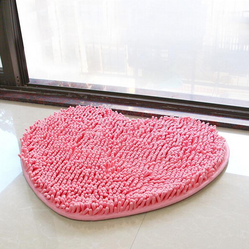 

Heart Shape bathroom mat Chenille Mats Super Soft Anti-Slip Christmas Carpet Valentine Gift Bedroom home Decor Mats and Rugs1