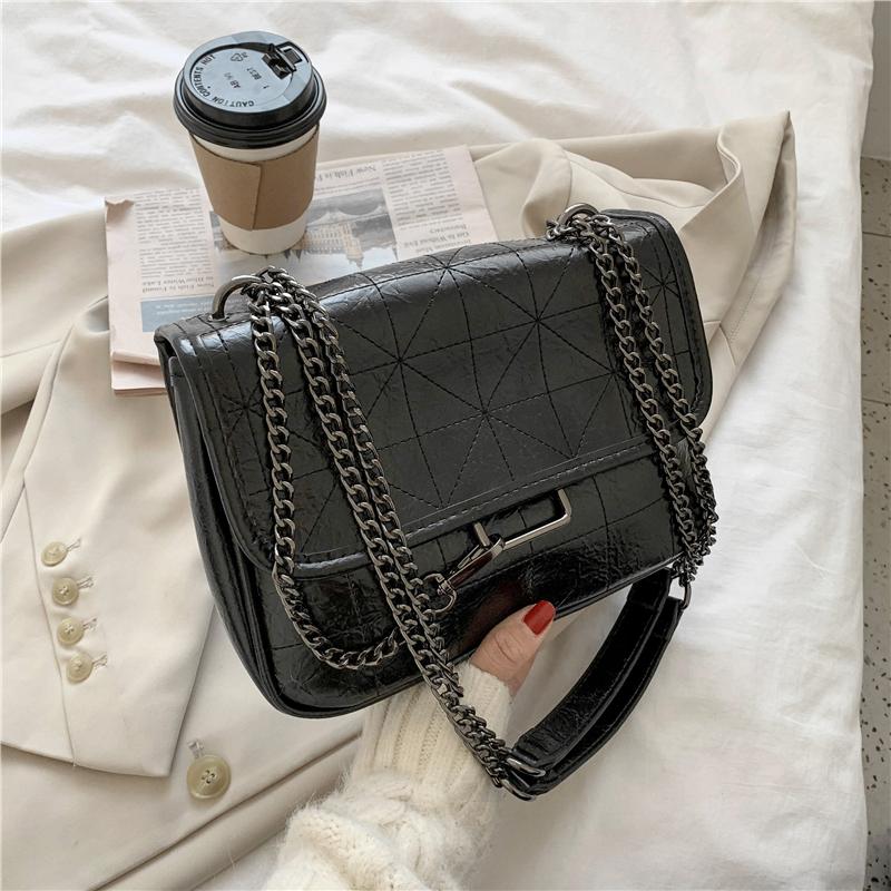 

Fashion Small Quilted Chain Women Shoulder Bags Design Baguette Female Purse High Quality PU Leather Crossbody Bags, Black