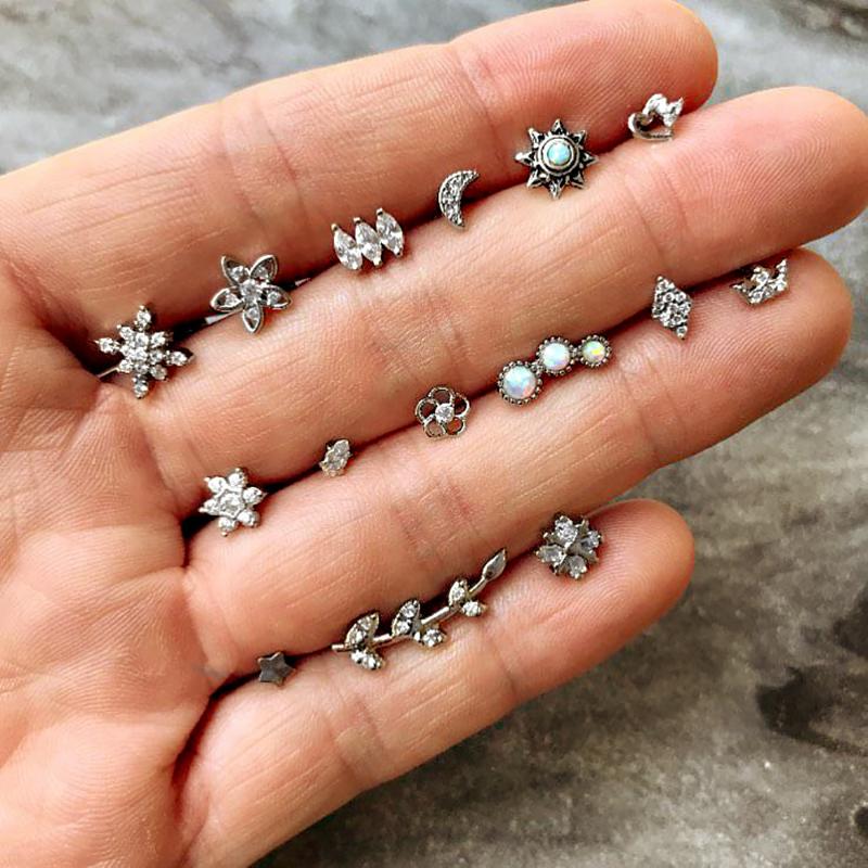 

7 Pairs Vintage Bohemian Mix Design Little Crystal Piercing Earring for Women Leaf Moon Sun Snowflake Ear Studs Cuff Earring Set