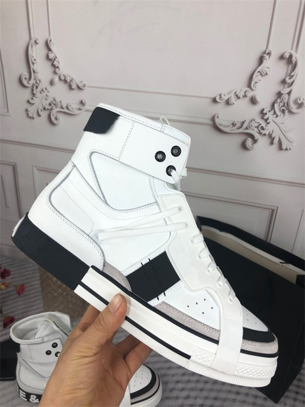 

2020 High quality Fashion Triple Low Old Dad Sneakers Casual Shoes for men women increasing shoes large 201210