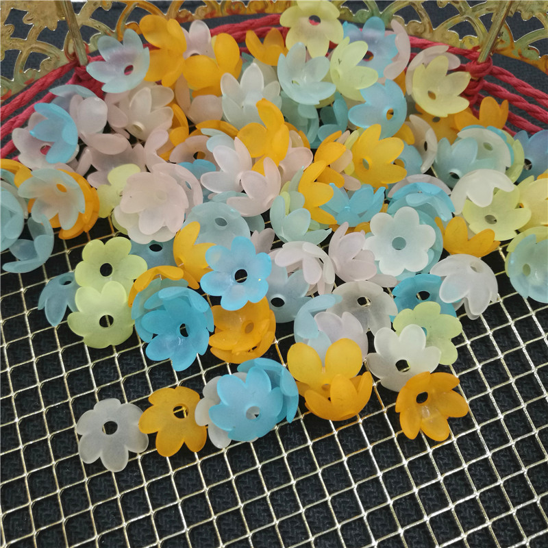 

100pcs/Lot Hot Flower petal Beads Candy Color Acrylic Spacer Beads DIY for Earring Necklace Matte Hairpin Jewelry Accessoires