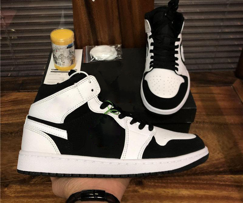 

New Jumpman 1 High Womens Mens Basketball shoes 1s Bio Hack Dark Mocha Black Gold Satin-Snake Tie Dye FEARLESS Leather trainers sneakers, Gift