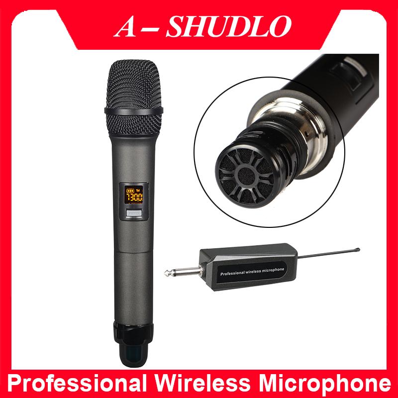 

W-14 Single Wireless Microphone UHF Handheld Microphone with Receiver for Karaoke Speech Loudspeaker with Display