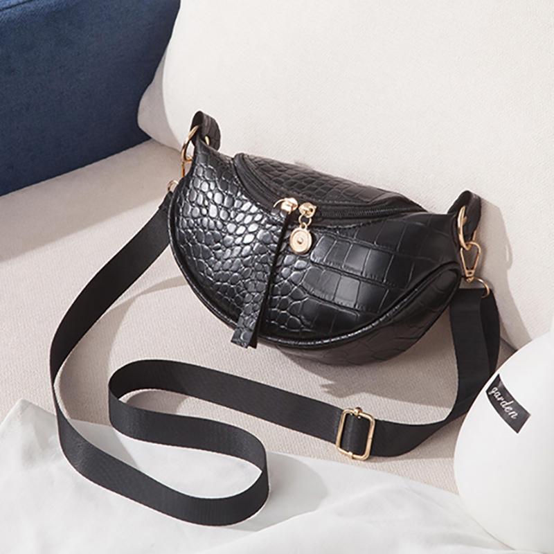 

Fashion Soft Leather Women Shoulder Bags Moon Shape Small Handbags Crossbody Female Phone Purse High Quality Alligator Pattern, Black