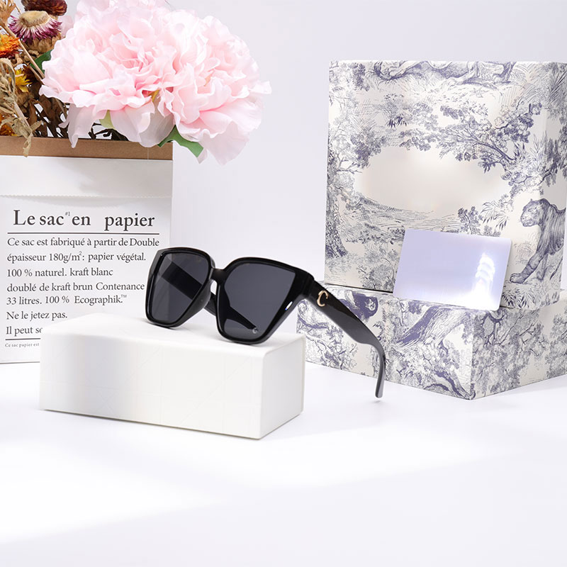 

Summer Designer Sunglasses Fashion Goggles for Man Women 5 Colors Good Quality