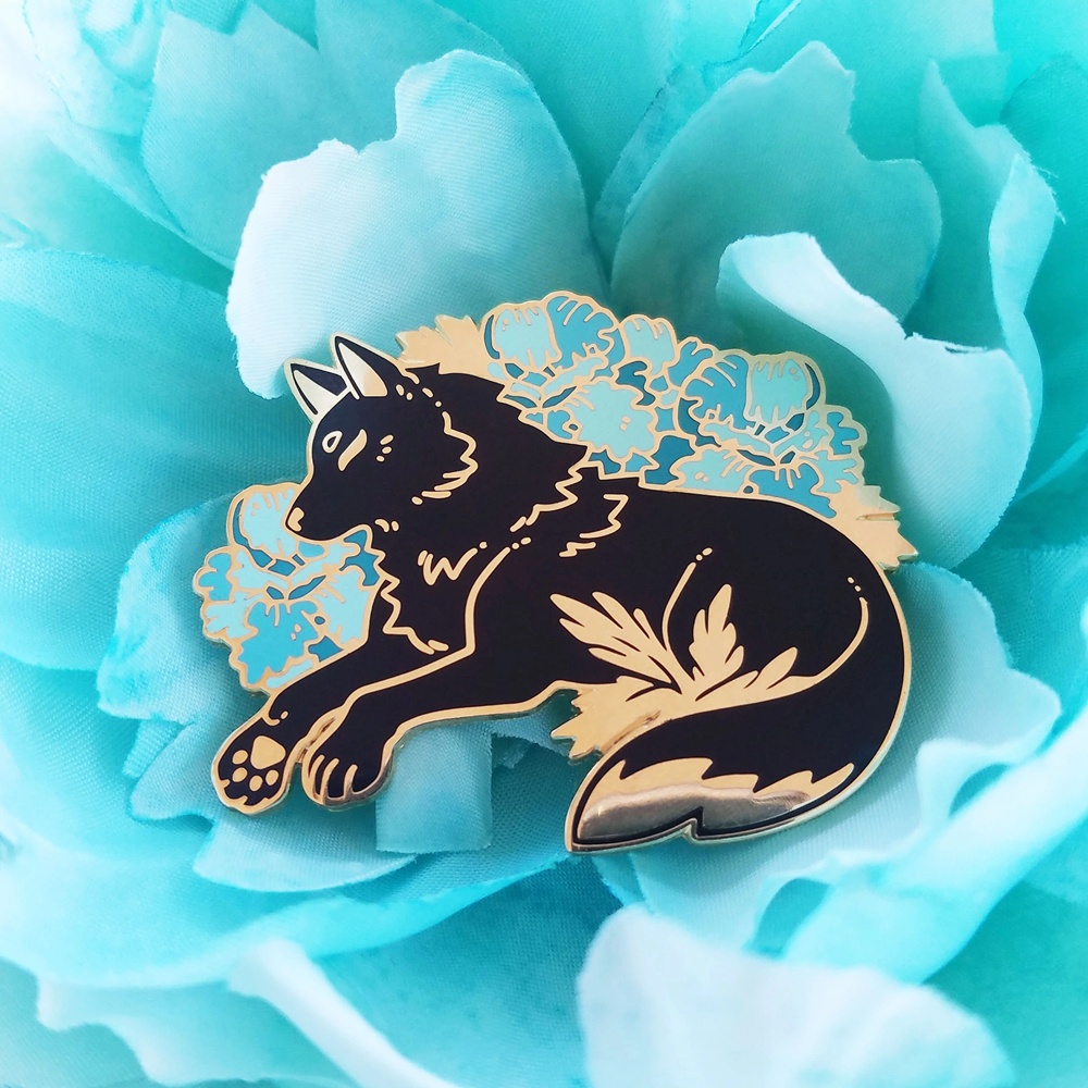 

Wolfsbane Wolves Pastel Hard Enamel Pin Fashion Cartoon Plant Blue Flowers Brooch Elegant Mother Wolf Badge Gift for Mom, Gray
